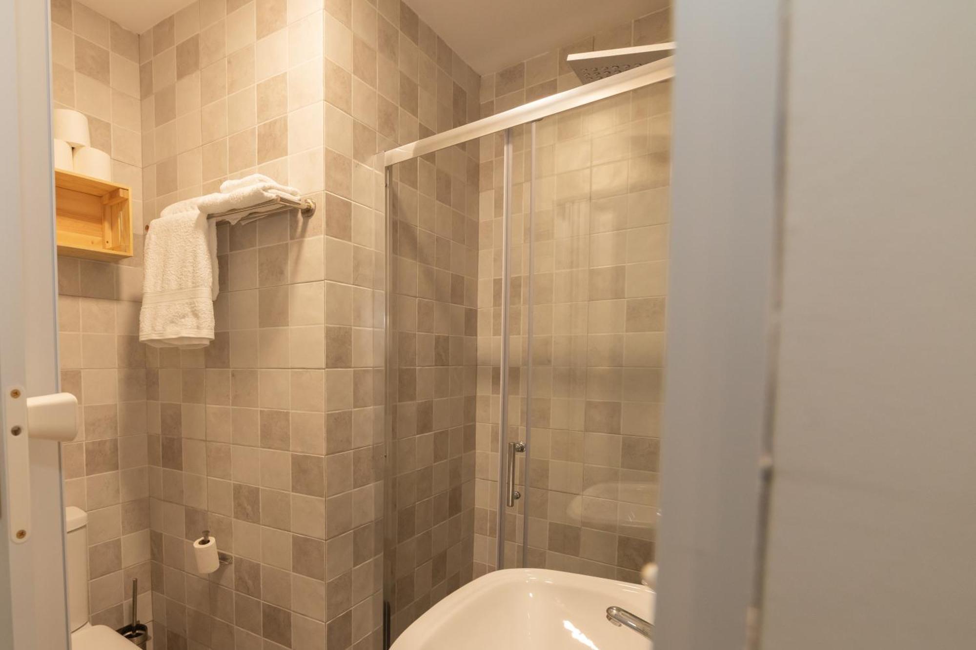 Hostal Puente De Hierro Logroño Quarto foto